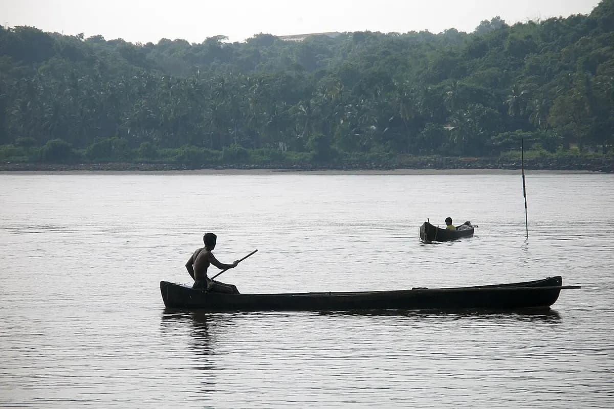 Fishing boats on the Mandovi River at Panaji